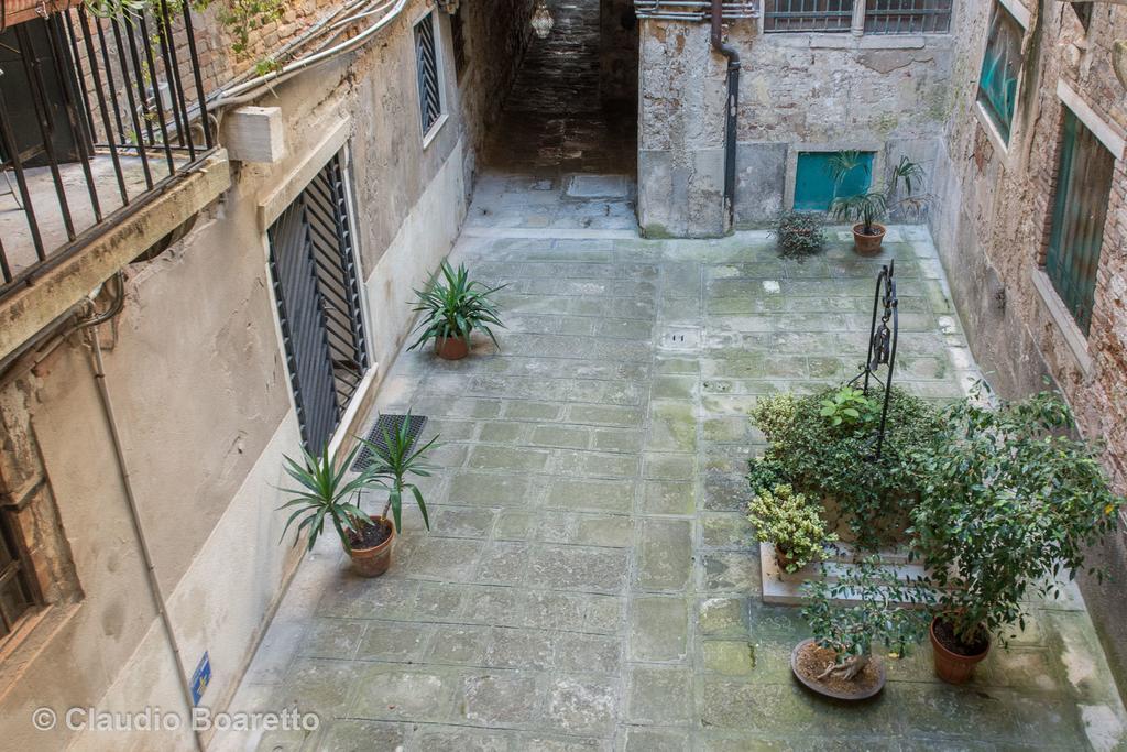 Residenza Al Pozzo Hotel Venice Exterior photo